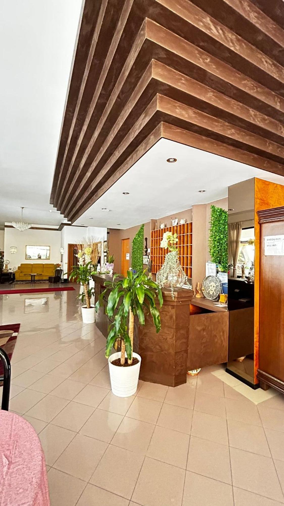 Hotel Rey's